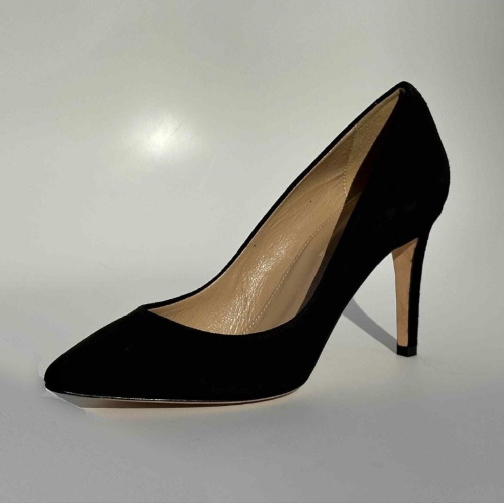 Neiman Marcus Classic Black Heels, Size 9.5, reduced shipping